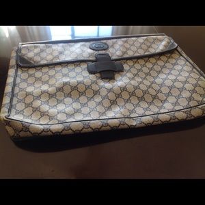 Authentic Vintage Gucci Portfolio